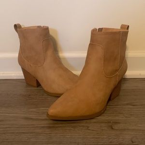 Qupid Heeled Booties
